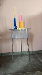 Ikea tafeltje, Ophalen