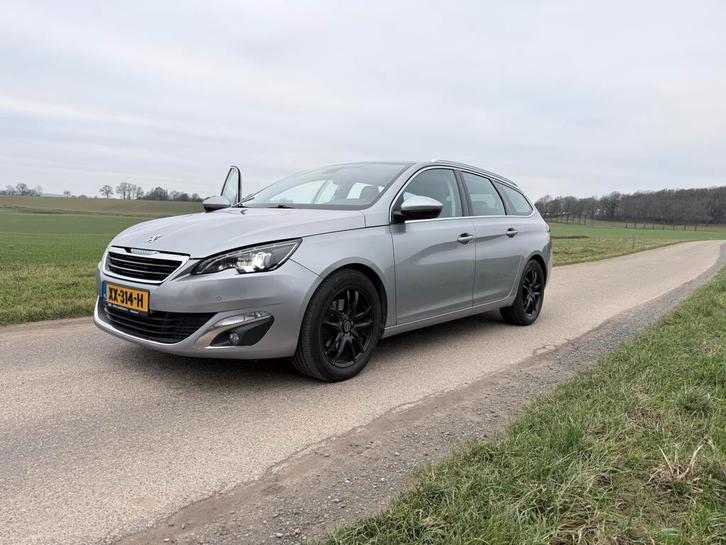 Te koop mooie Peugeot 308 2.0 diesel, Auto's, Peugeot, Particulier, ABS, Achteruitrijcamera, Airbags, Airconditioning, Bluetooth