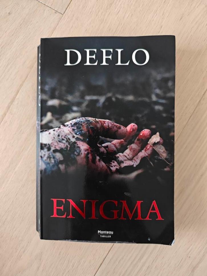 Deflo - Enigma, Boeken, Thrillers, Zo goed als nieuw, Ophalen