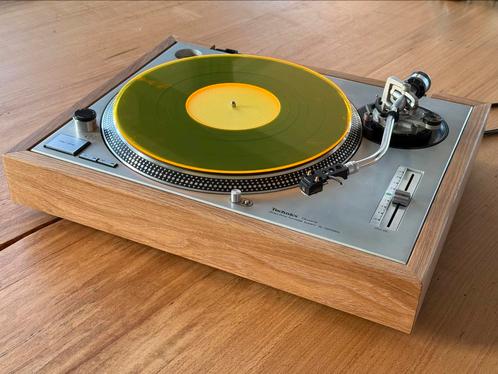 Technics sl 1200 mk2 + Plinthe Woodcase sl1200 mk5, Audio, Tv en Foto, Platenspelers, Nieuw, Platenspeler, Technics, Automatisch