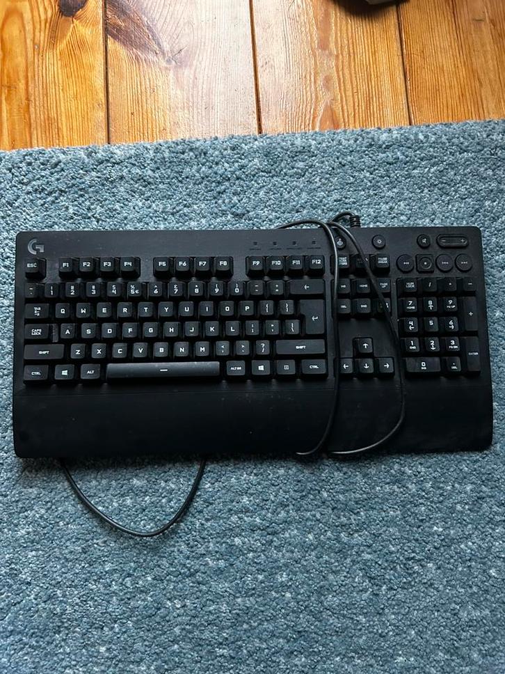 Logitech G213 Prodigy Gaming Toetsenbord (QWERTY), Computers en Software, Toetsenborden, Gebruikt, Qwerty, Bedraad, Gaming toetsenbord