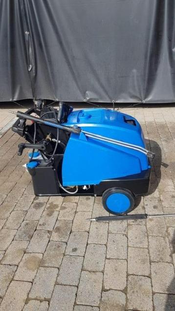 Warmwater Hogedrukreiniger Neptune 4-50 FAX beschikbaar voor biedingen