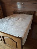 Massief eiken bed, verstelbare lattenbodem en matras, Ophalen, Bruin, Tweepersoons, 140 cm