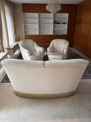 Salonzetels met bijhorende 2- zit beschikbaar voor biedingen