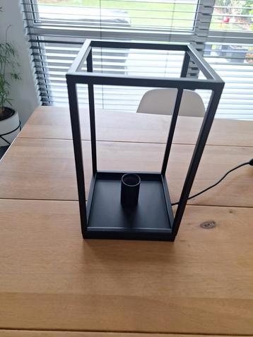 Nachtlampen beschikbaar voor biedingen