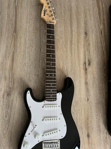 Fender gitaar kind links, Muziek en Instrumenten, Ophalen, Zo goed als nieuw