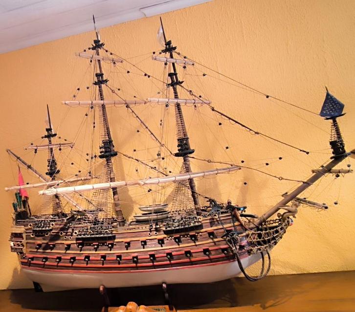 maquette montée du vaisseau "Le Phénix" (1664-1669) 112cm, Hobby en Vrije tijd, Modelbouw | Boten en Schepen, Nieuw, 1:32 tot 1:50