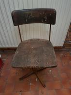 Oude stoel ww2 leger?, Ophalen