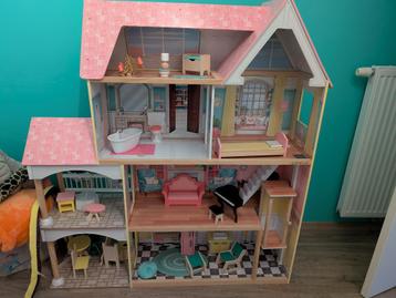 houten poppenhuis + accesoires beschikbaar voor biedingen