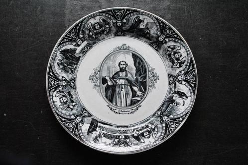 St Ambroise Saints BF Keramis BFK 19e bedrukte decorplaat, Antiek en Kunst, Antiek | Keramiek en Aardewerk, Ophalen of Verzenden