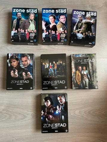 Serie zone stad beschikbaar voor biedingen