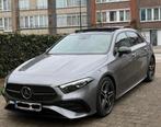 Mercedes A180 Essence AMG Full Options Comme Neuve 12000km!, Auto's, Euro 6, USB, 5 deurs, Particulier