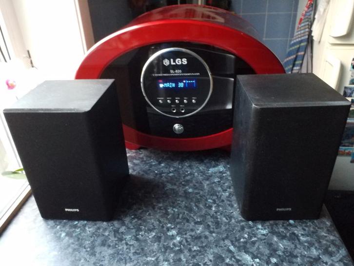 LGS SL - 820 , 5.1 versterker, total output 85 W, plus 2 LS, Audio, Tv en Foto, Versterkers en Ontvangers, Zo goed als nieuw, 5.1