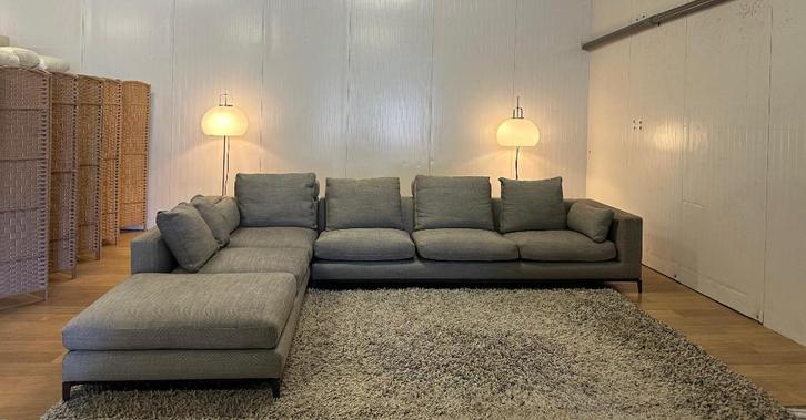 ZGAN Minotti Andersen Hoekbank Grijs Gemêleerd – NP: €25.000, Huis en Inrichting, Zetels | Zetels, Zo goed als nieuw, Hoekbank