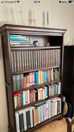 Houten Boekenkast met verstelbare planken, Huis en Inrichting, Kasten | Boekenkasten, Ophalen, Zo goed als nieuw