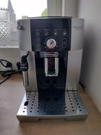 Delonghi Magnifica Smart espresso-apparaat volautomatisch, Koffiebonen, 2 tot 4 kopjes, Afneembaar waterreservoir, Zo goed als nieuw