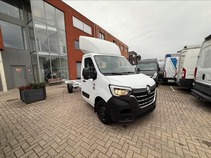 Renault master 2.3dci 145pk chassis cabine 2020, Auto's, Bestelwagens en Lichte vracht, Bedrijf, Te koop, Renault, Diesel, Euro 6