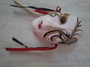  Venetiaans masker beschikbaar voor biedingen