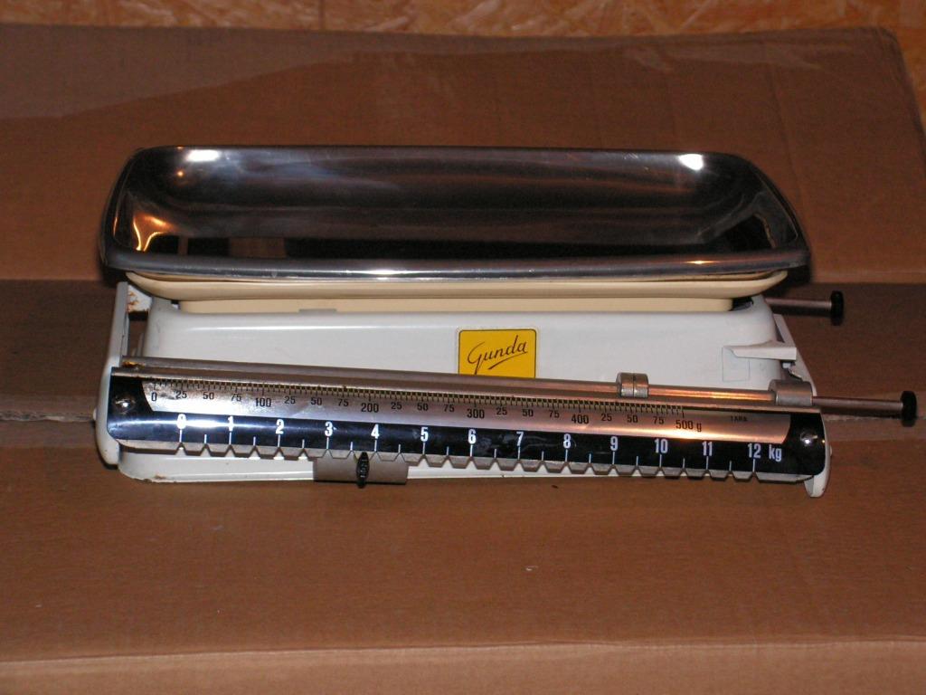 Babyweegschaal van de jaren 50 Gunda, Kinderen en Baby's, Badjes en Verzorging, Ophalen, Gebruikt