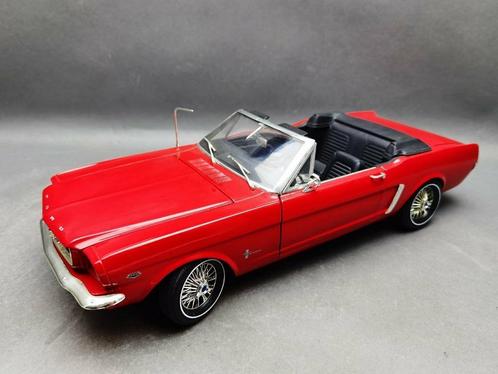 FORD Mustang V8 Cabrio 1964 Red Big Scale 1/12 ERTL Neuve, Hobby & Loisirs créatifs, Voitures miniatures | 1:5 à 1:12, Neuf, Voiture