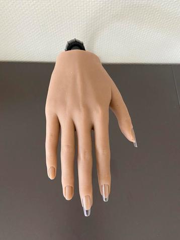 Oefenhand in silicone voor gelnagels + nageltips - nieuw beschikbaar voor biedingen