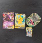 Pokemon tin met +- 100 kaarten + 2 Jumbo, Ophalen, Zo goed als nieuw