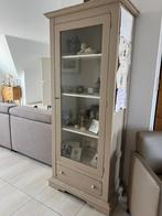 Vitrinekast taupe, Huis en Inrichting, Kasten | Vitrinekasten, Ophalen, Gebruikt
