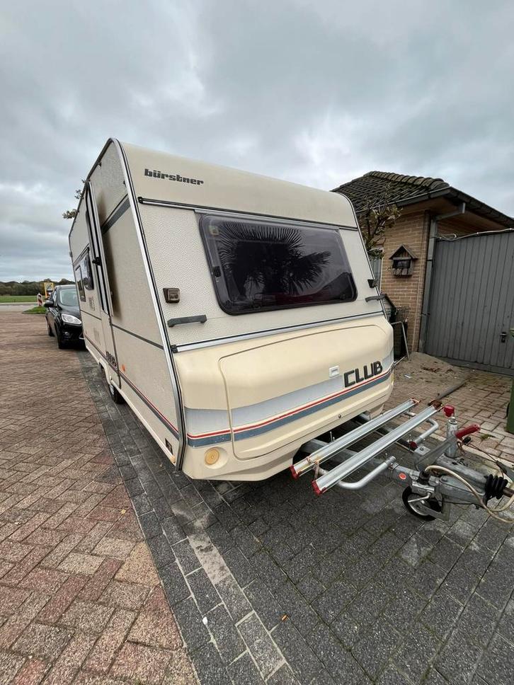Nette Burstner club met voortent in son nederland., Caravans en Kamperen, Caravans, Particulier, tot en met 4, 750 - 1000 kg, Treinzit