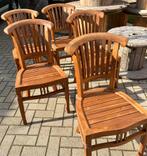 Houten stoelen, Ophalen