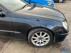 MERCEDES CLK W209 Zwart C197 rechts voorscherm 2002-2010, Gebruikt, Mercedes-Benz