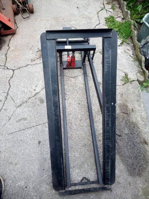 LIFT VOOR GAZONTRACTOR, Tuin en Terras, Grasmaaiers, Zo goed als nieuw, Ophalen