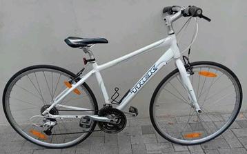 Sportfiets MTB Trek 7.3 FX 28inch 24speed maat 43cm 🚴‍♂️  beschikbaar voor biedingen