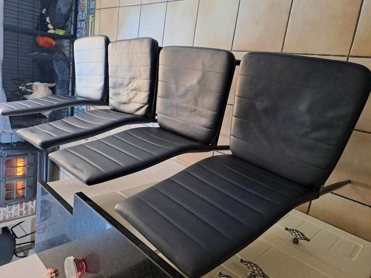 4 sièges, Maison & Meubles, Chaises, Comme neuf, Enlèvement