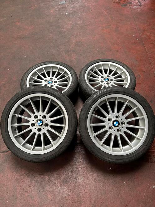 Style 32 CONCAVE  Zeldzam originele BMW 5x120 245 40r18 et20, Auto-onderdelen, Banden en Velgen, Banden en Velgen, Zomerbanden