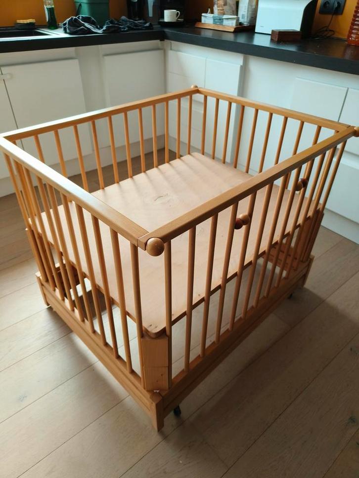 Houtkleurig verstelbaar park, Kinderen en Baby's, Babyparken, Gebruikt, Wieltjes, Ophalen