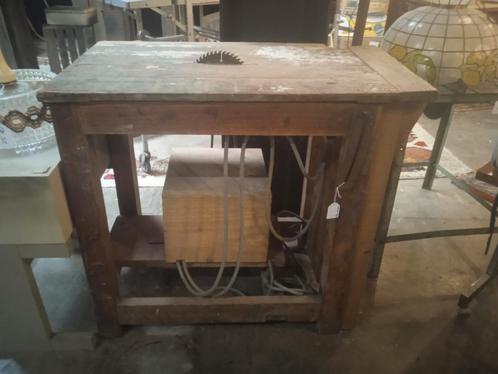 Zaagmachine tafel / cirkelzaag, Doe-het-zelf en Bouw, Gereedschap | Zaagmachines, Cirkelzaag, Ophalen