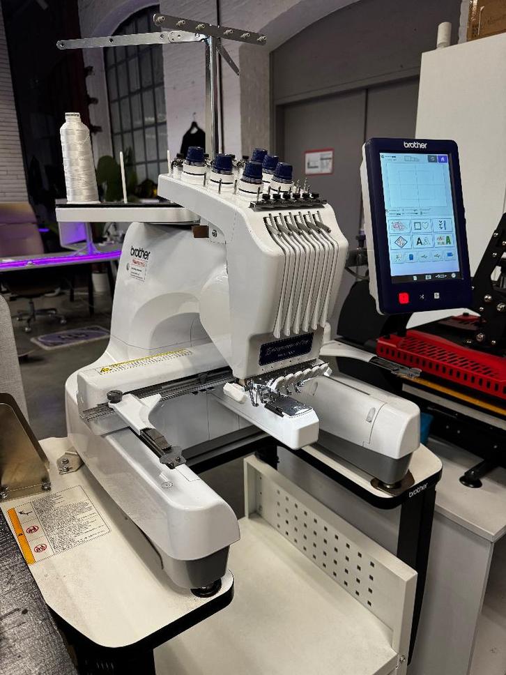 Borduurmachine Brother PR670E, Hobby en Vrije tijd, Borduren en Borduurmachines, Gebruikt, Borduurmachine, Machineborduren, Ophalen