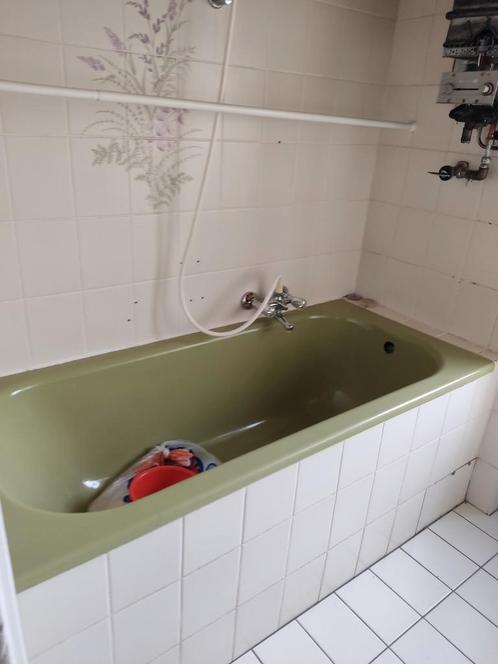 Salle de bain vintage années 70 années tigre (vert) Complète, Maison & Meubles, Salle de bain | Salle de bain complète, Utilisé
