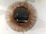 Vintage rotan zonnespiegel, Huis en Inrichting, Woonaccessoires | Spiegels, Rond, Ophalen of Verzenden, Zo goed als nieuw, Minder dan 100 cm