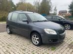 Skoda Roomster 1.4i Benzine 2009, Auto's, Voorwielaandrijving, Zwart, 4 cilinders, Roomster