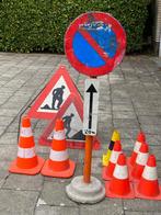 VERKEERSBORDEN + KEGELS OP DE BOUWPLAATS, Ophalen