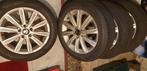 Volkswagen  velgen en zomerbanden 215 55  R17 Pirelli, Auto-onderdelen, Banden en Velgen, Ophalen, Banden en Velgen, 17 inch, Personenwagen