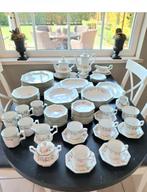 Servies Eternal beau Johnson Brothers  99 stuks, Antiek en Kunst, Ophalen