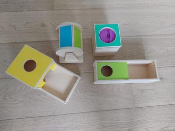 Houten leerspelletjes voor baby's beschikbaar voor biedingen