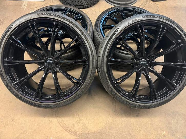 ️22 INCH ORIGINELE ABT VELGEN + ZOMERBANDEN AUDI RS6 5x112, Autos : Pièces & Accessoires, Pneus & Jantes, Pneus et Jantes, Pneus été