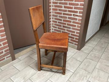 Lederen stoelen beschikbaar voor biedingen