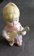 beeldje meisje speelt gitaar, Ophalen of Verzenden, Gebruikt, Mens
