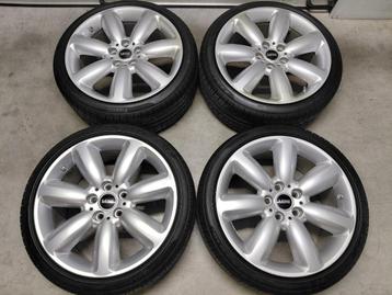 18 inch velgen met zomerbanden Mini Clubman F54 beschikbaar voor biedingen
