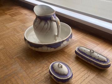porseleinen lampetstel beschikbaar voor biedingen