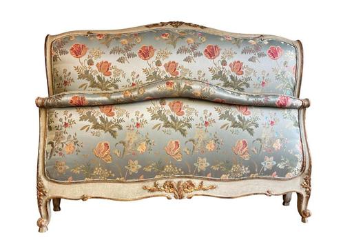 Bed in Louis XV-stijl in zijden lampen, Antiek en Kunst, Antiek | Meubels | Stoelen en Sofa's, Ophalen of Verzenden